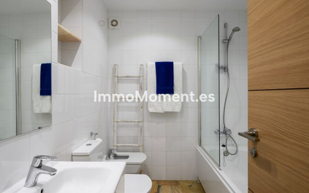 Resale - Detached villa - Estepona - Estepona Centro