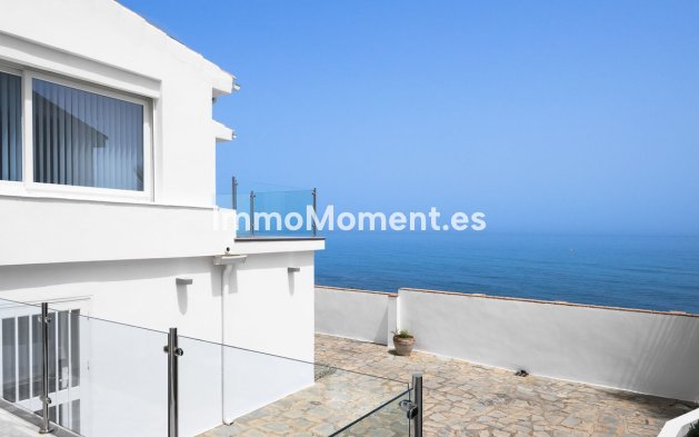 Resale - Detached villa - Estepona - Estepona Centro