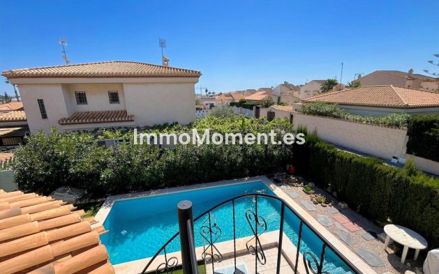 Wiederverkauf - Freistehende Villa - Orihuela Costa - Playa Flamenca