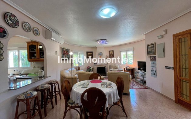Wiederverkauf - Freistehende Villa - Orihuela Costa - Playa Flamenca