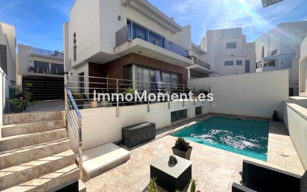 Bestaande woning - Vrijstaande villa - Orihuela Costa