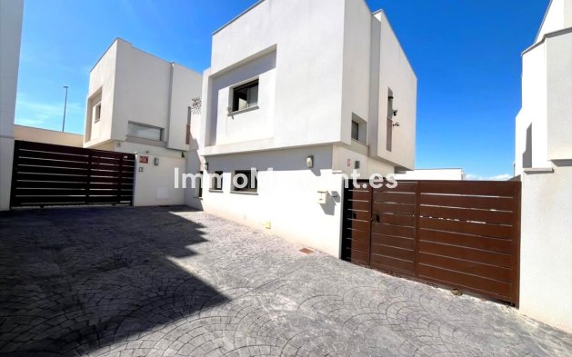 Bestaande woning - Vrijstaande villa - Orihuela Costa