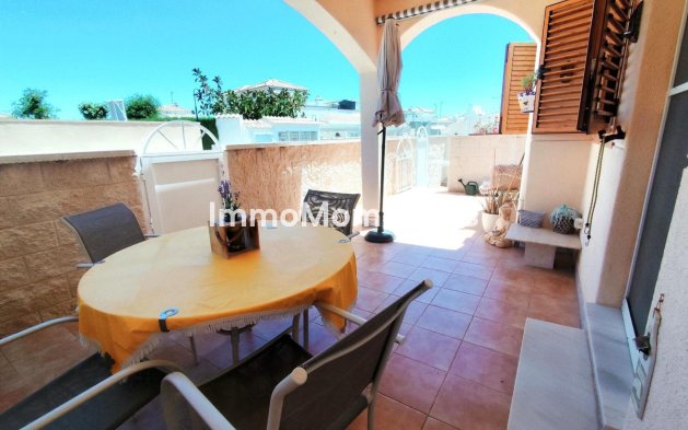 Wiederverkauf - Freistehende Villa - Orihuela Costa - Playa Flamenca