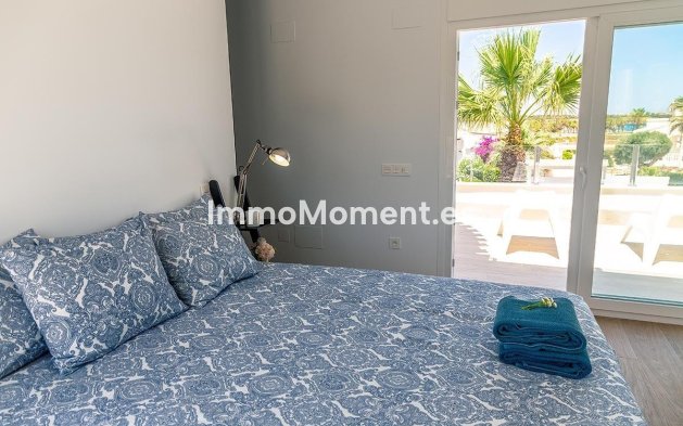 Wiederverkauf - Freistehende Villa - Orihuela Costa - Playa Flamenca