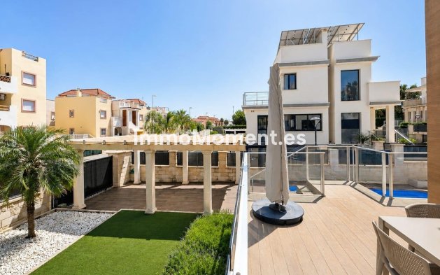 Wiederverkauf - Freistehende Villa - Orihuela Costa - Cabo roig - La Zenia
