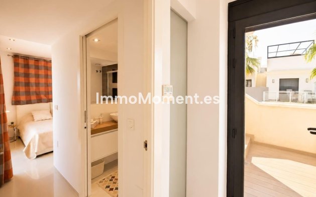 Wiederverkauf - Freistehende Villa - Orihuela Costa - Cabo roig - La Zenia