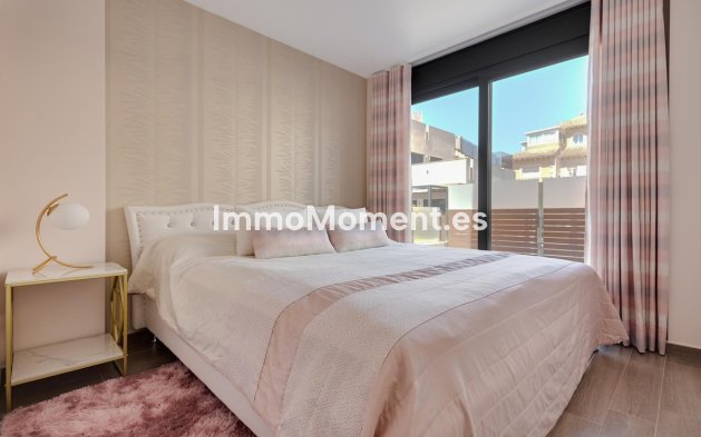 Wiederverkauf - Freistehende Villa - Torrevieja - Aguas Nuevas