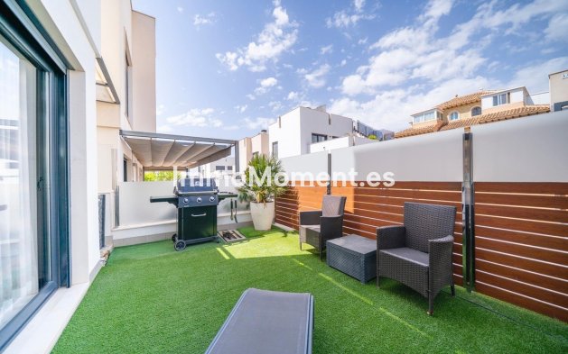 Wiederverkauf - Freistehende Villa - Torrevieja - Aguas Nuevas