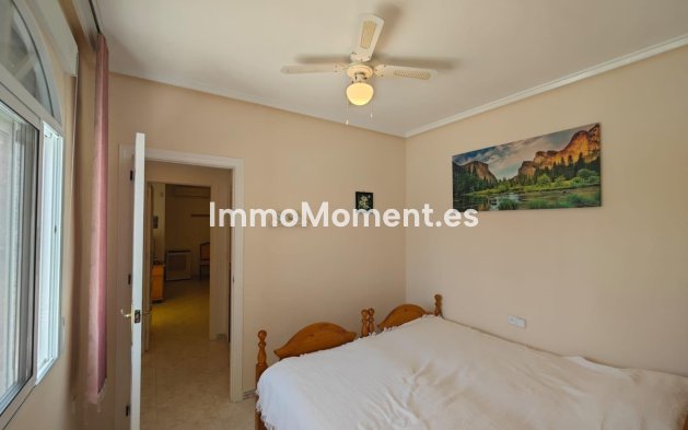 Wiederverkauf - Freistehende Villa - Torrevieja - La Siesta