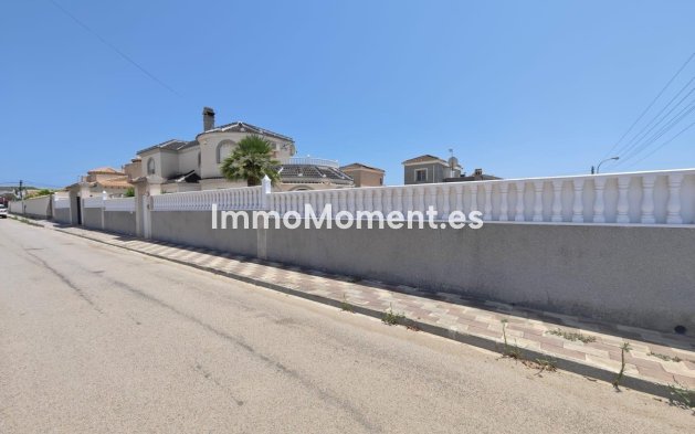 Wiederverkauf - Freistehende Villa - Torrevieja - La Siesta