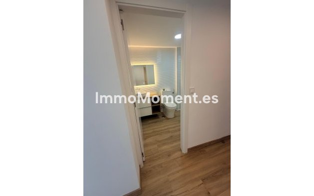 Resale - Apartment - Benalmadena - Benalmadena Centro