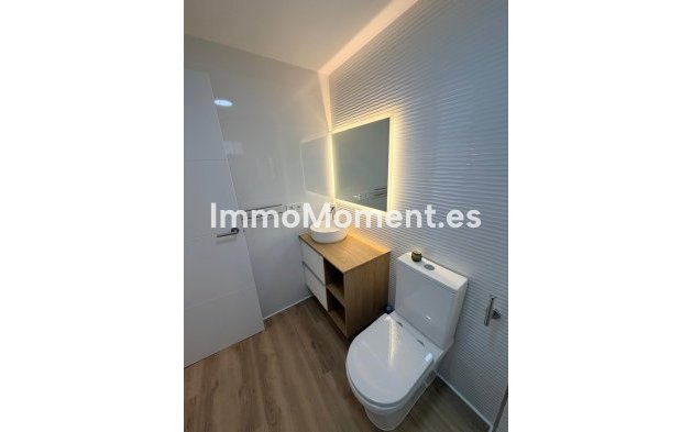 Resale - Apartment - Benalmadena - Benalmadena Centro