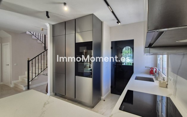 Resale - Detached villa - Mijas Costa - Riviera Del Sol
