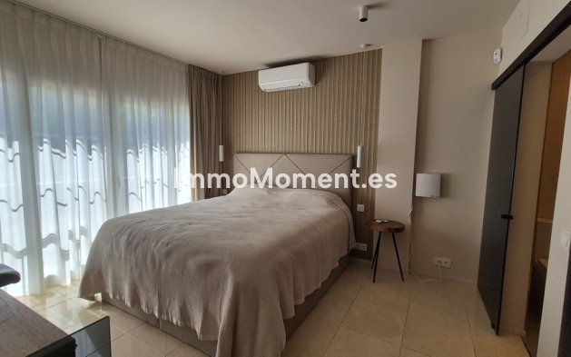 Resale - Detached villa - Mijas Costa - Riviera Del Sol