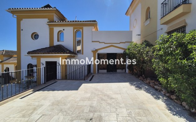 Resale - Detached villa - Mijas Costa - Riviera Del Sol