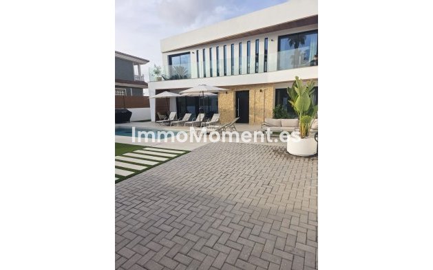 Resale - Detached villa - Orihuela - Los Altos
