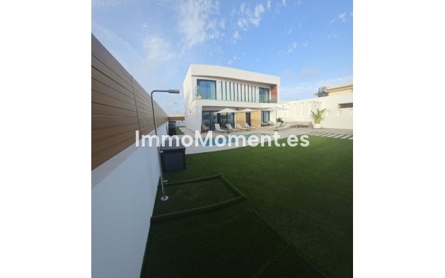Resale - Detached villa - Orihuela - Los Altos