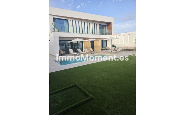 Resale - Detached villa - Orihuela - Los Altos