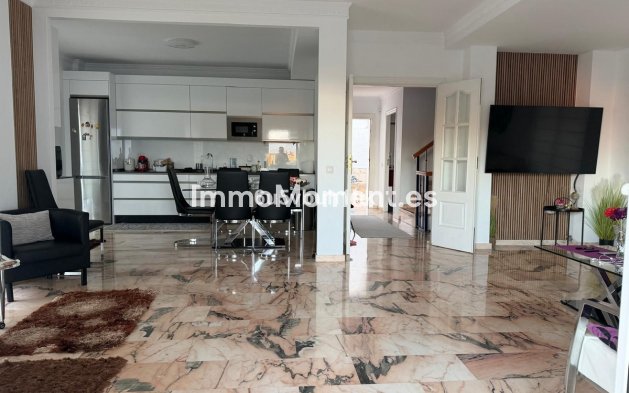 Reventa - Villa independiente - Fuengirola - Fuengirola Centro