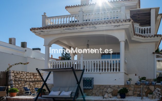 Reventa - Villa independiente - Fuengirola - Fuengirola Centro