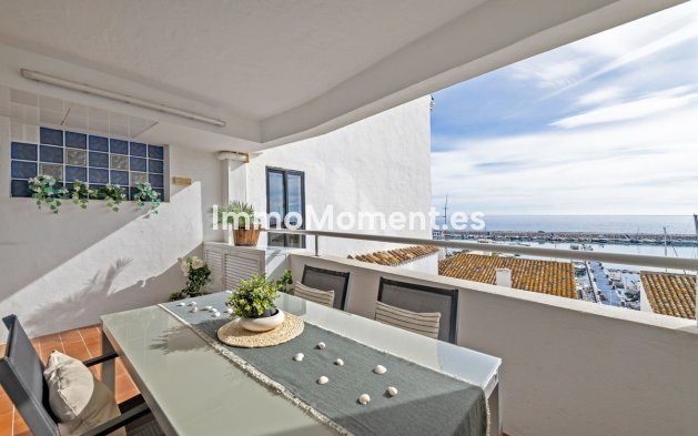 Resale - Apartment - Puerto Banús