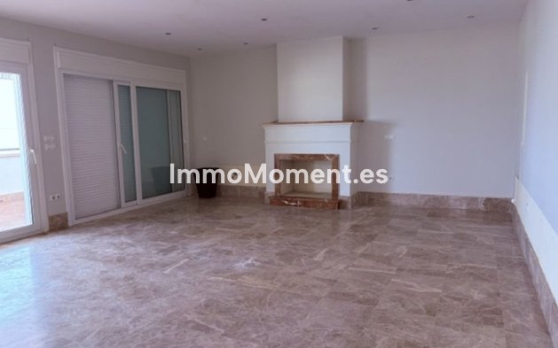 Resale - Apartment - Marbella - Santa Clara