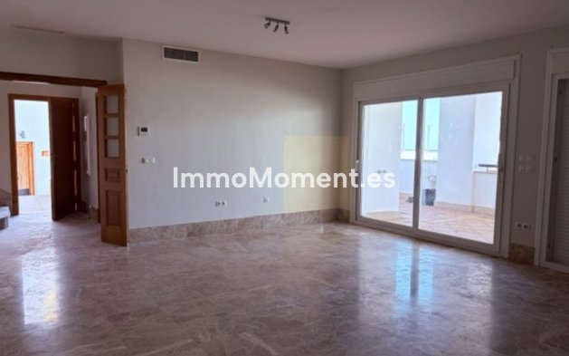 Resale - Apartment - Marbella - Santa Clara