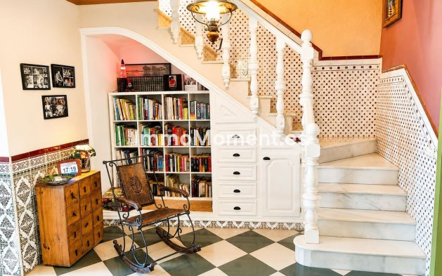 Bestaande woning - Rijtjeshuis - Binnenland  - Alhaurín el Grande Centro