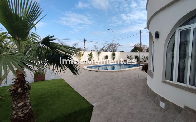 Wiederverkauf - Freistehende Villa - Torrevieja - Torrevieja Centro