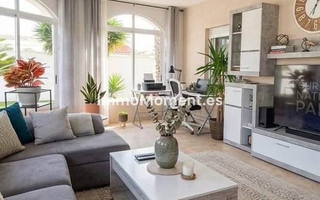 Wiederverkauf - Freistehende Villa - Torrevieja - Torrevieja Centro