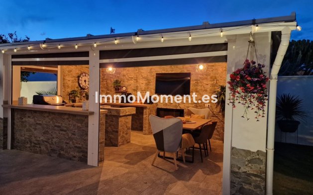 Wiederverkauf - Freistehende Villa - Torrevieja - Torrevieja Centro