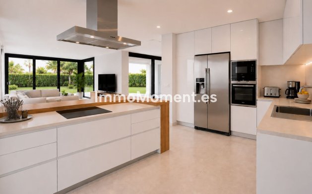Neubau - Freistehende Villa - Estepona  - Estepona Centro