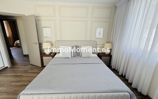 Resale - Detached villa - Marbella - Elviria