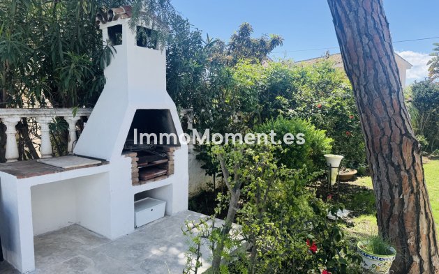 Resale - Detached villa - Marbella - Elviria