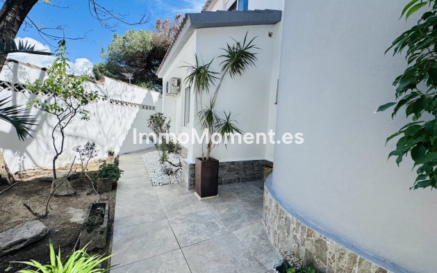 Resale - Detached villa - Marbella - Elviria