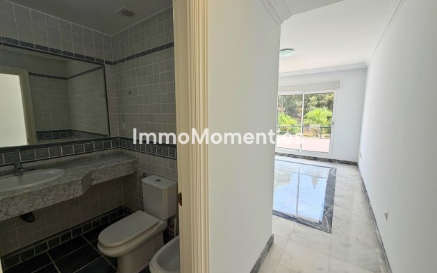 Wiederverkauf - Wohnung - Marbella - Nueva Andalucía