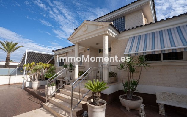 Wiederverkauf - Freistehende Villa - Torrevieja - La Mata