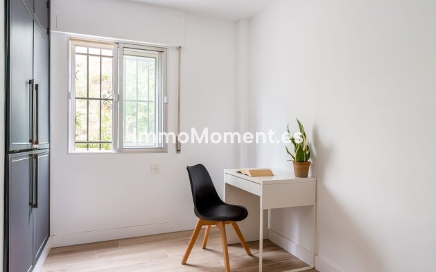 Resale - Apartment - Benalmadena - Benalmadena Centro
