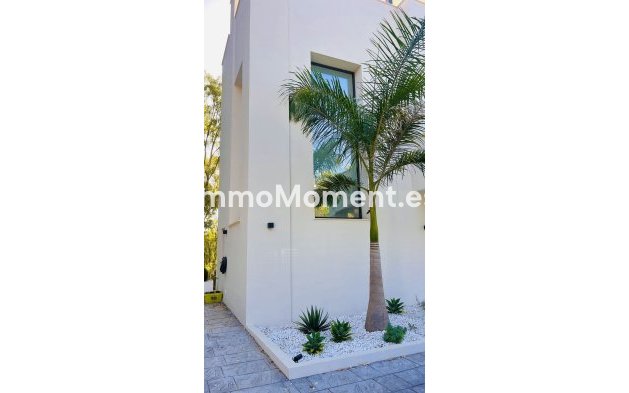Wiederverkauf - Freistehende Villa - Marbella - Nueva Andalucía