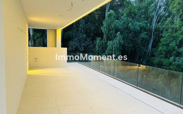 Wiederverkauf - Freistehende Villa - Marbella - Nueva Andalucía
