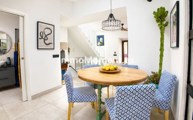 Revente - Appartement - Estepona  - Estepona Centro