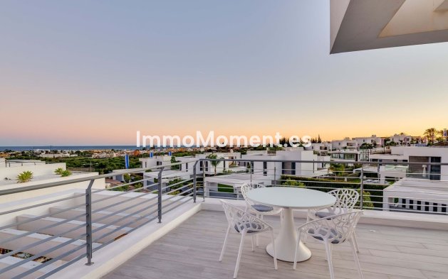 Reventa - Villa independiente - Estepona  - Cancelada