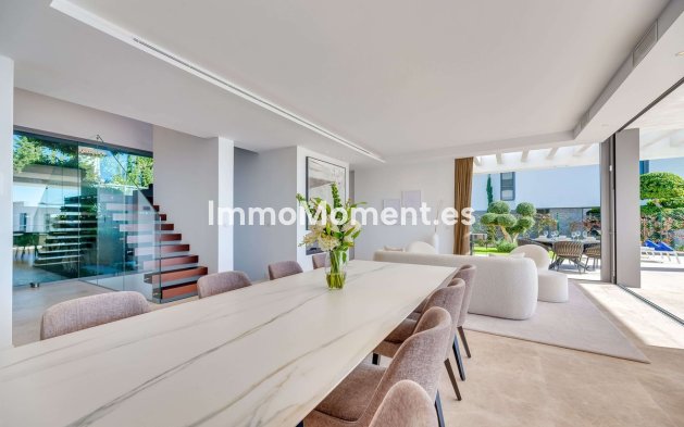 Reventa - Villa independiente - Estepona  - Cancelada