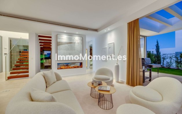 Reventa - Villa independiente - Estepona  - Cancelada