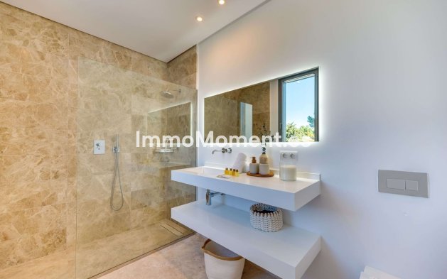 Reventa - Villa independiente - Estepona  - Cancelada