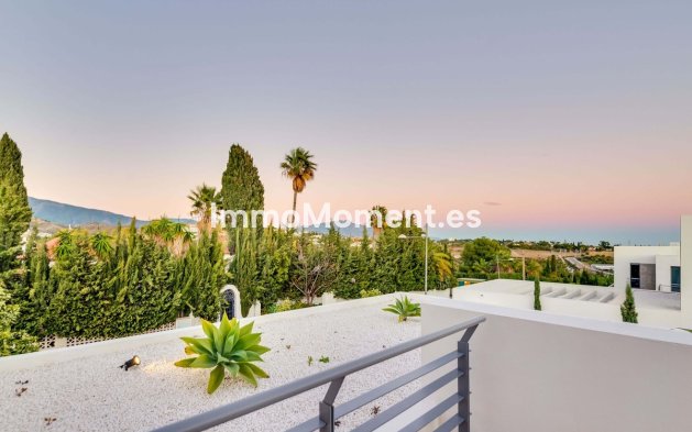 Reventa - Villa independiente - Estepona  - Cancelada