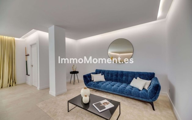 Reventa - Villa independiente - Estepona  - Cancelada