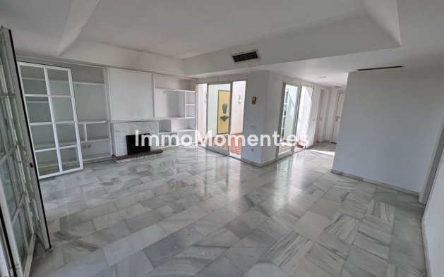 Revente - Maison mitoyenne - Estepona  - Estepona Centro