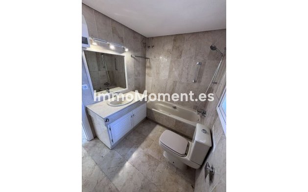Revente - Maison mitoyenne - Estepona  - Estepona Centro