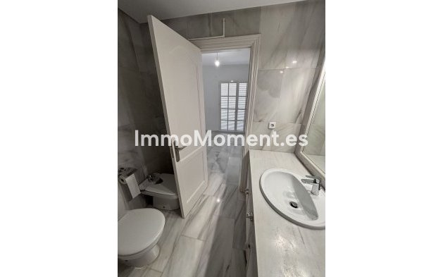 Revente - Maison mitoyenne - Estepona  - Estepona Centro